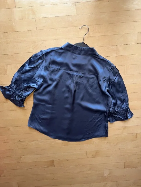 Cinq a Sept Smoke Blue Fiona silk shirt, M, CB2605 - Picture 6 of 7